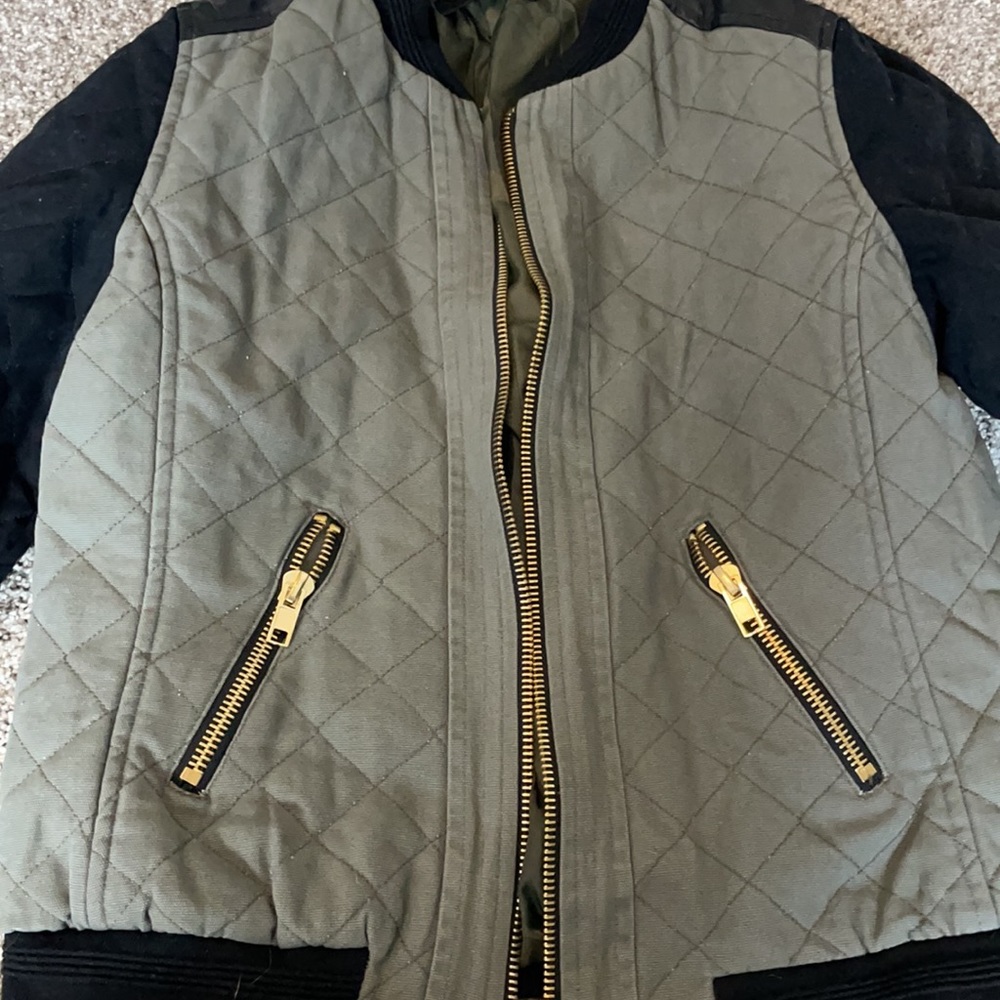 Jacket - Picture 3 of 4